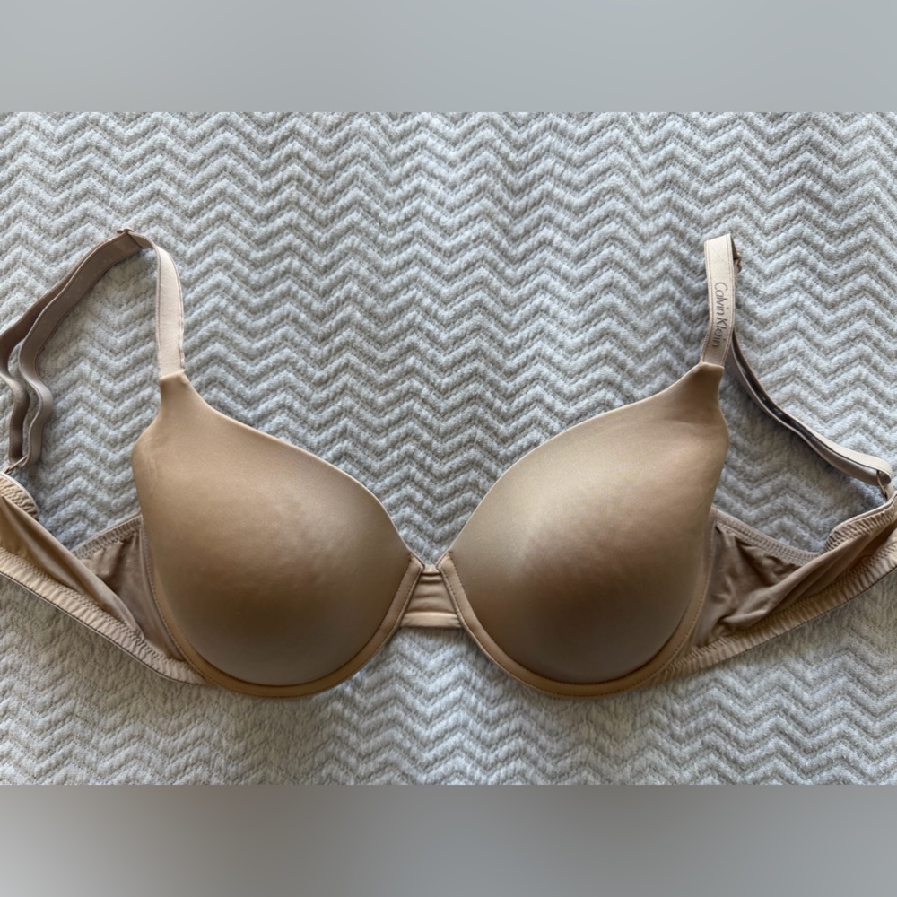 Calvin Klein Nude T Shirt Bra 36C Smooth Lightly Lined Everyday - Picture 5 of 8